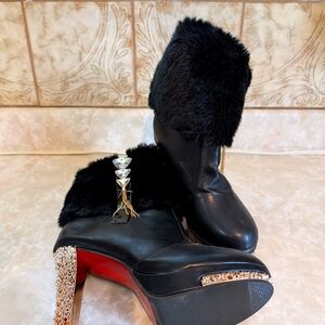 Women's black ankle boots.